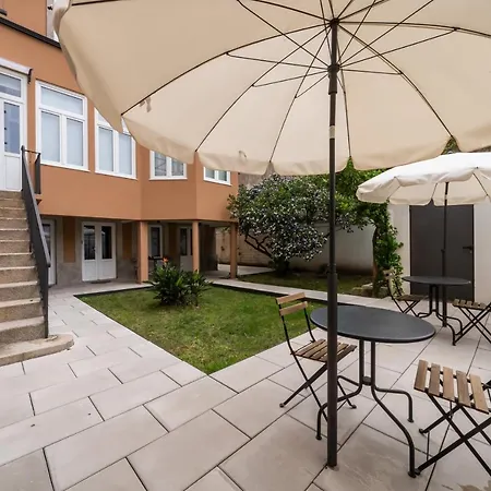 Casa Rietsch 3*